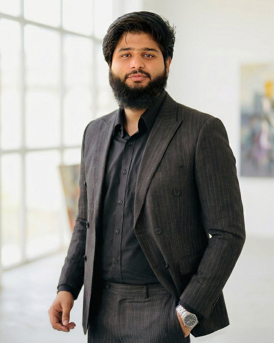 Hamid Munir, brand identity designer